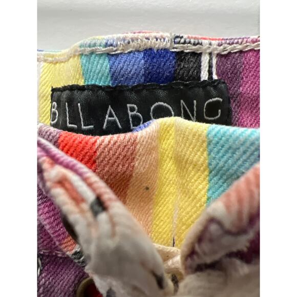 Billabong Women’s Lite Hearted Rainbow Striped Distressed Shorts Size 7 Multi - Picture 3 of 6